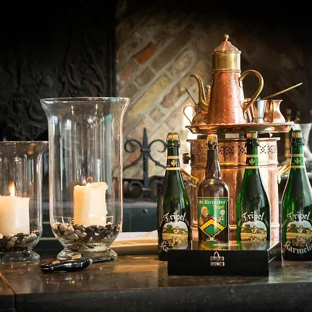 מלון Restaurant Weinebrugge 4*