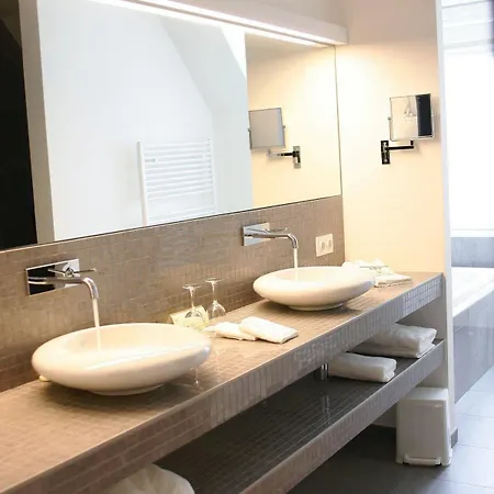 호텔 Restaurant Weinebrugge 4*