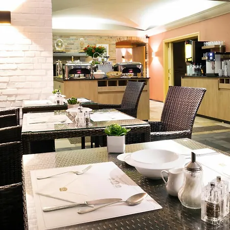 호텔 Restaurant Weinebrugge